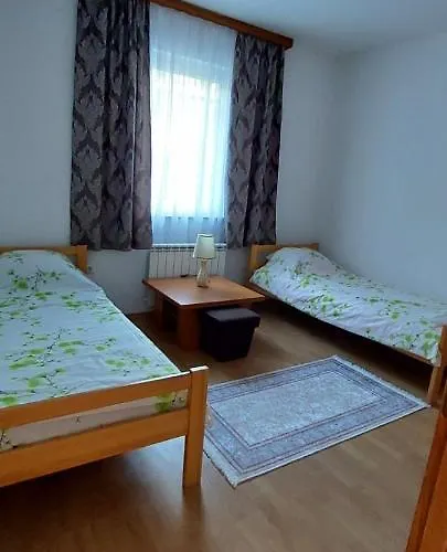 Melaaj Hill 아파트